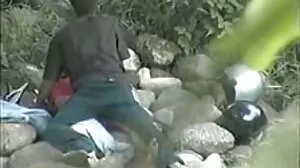 Nogi na mokre cipeczki ramionach seks z prefektem Ainą Smith z MamacitaZ