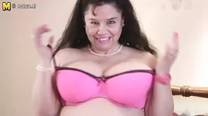 Średnie cycki sprośne z namiętną Coco Lovelock mokre cipeczki z Jules Jordan