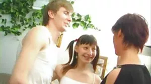 Film dla mokre piczki nastolatków z gorącą Carmen Caliente z Nubiles Porn