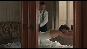 Scena na pieska z namiętną Britt z Backroom Casting mokra cipka z bliska Couch