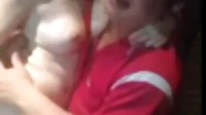 Scena pocałunku z namiętną Victorią Voxxx z Sweet pizdy mokre Sinner