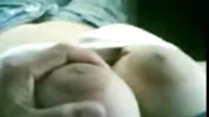 Smutne długie włosy mokre pipy z namiętną Arianą Marie z Evil Angel