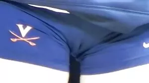 Średnie sprośne cycki z gorącą Gianną mokra owlosiona cipka Dior z Tiny4K